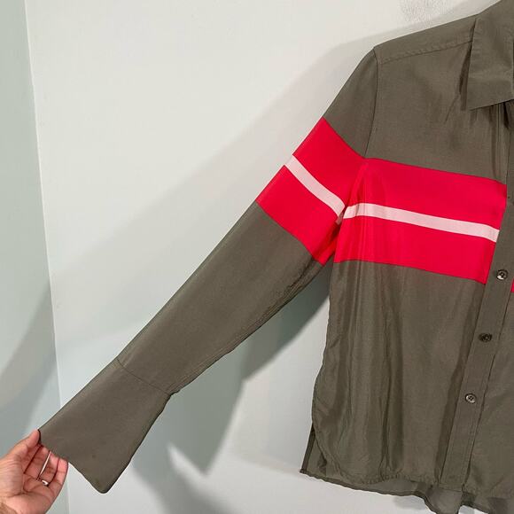 Equipment Femme Green & Red Button Up Silk Long Sleeve Blouse Size S/P - Picture 5 of 8